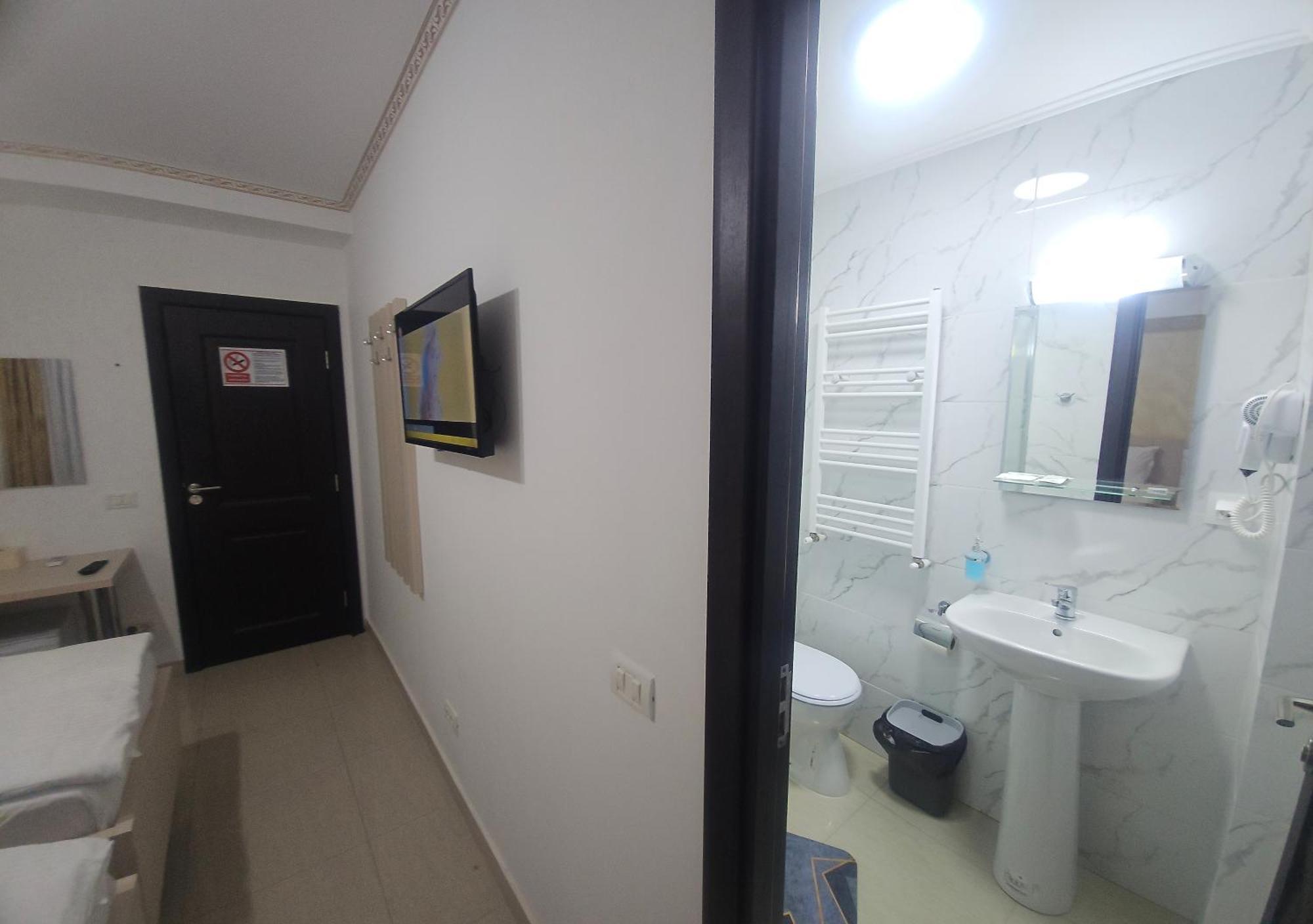 Hotel Marina 2 Bucharest Luaran gambar